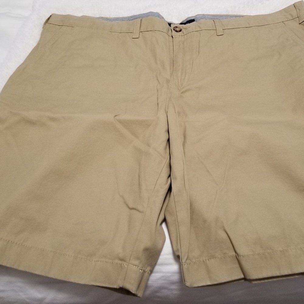 Tommy Hilfiger women's shorts size 42